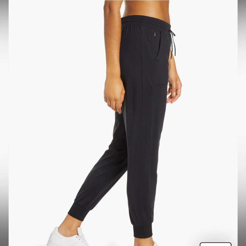 Pocket joggers by Zella - Picture 3 of 6